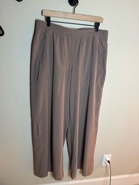 Lululemon Swift Wide Leg Pant 14 Brown Taupe Tan Mid Rise Lightweight Travel